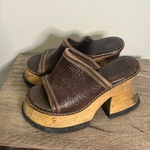 Y2K chunky bratz wooden mules size 8